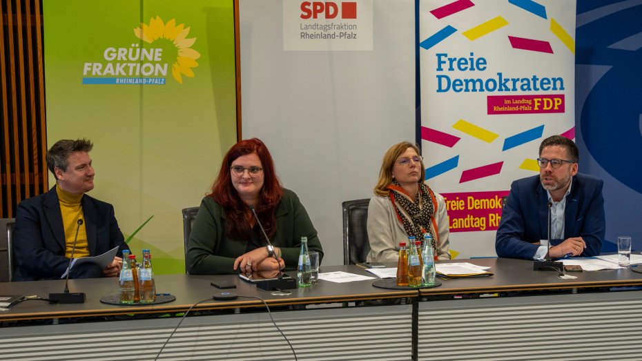 Pressekonferenz der Ampelkoalition am 2. Dezember 2024 zum Doppelhaushalt 2025/26