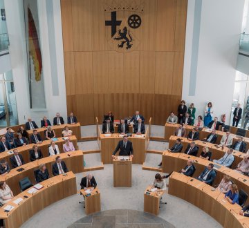 Antrittsrede von Ministerpräsident Alexander Schweitzer im Landtag Rheinland-Pfalz